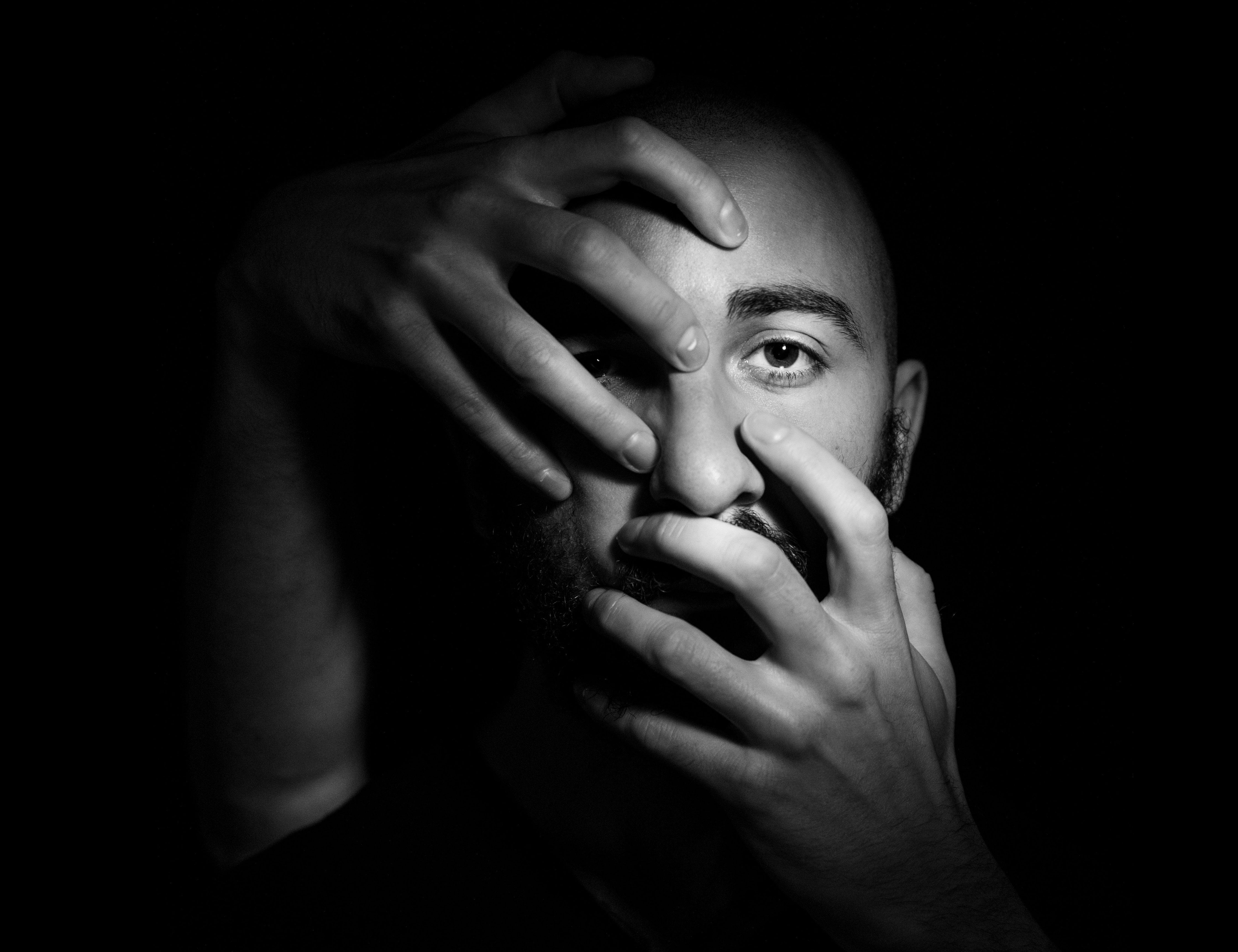 VOLA face/hands two